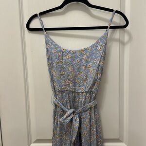 NWT Lulus dress - Small